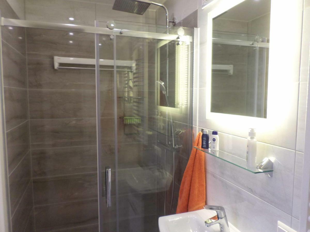 1 Zi. Apartment Naehe Flughafen/Messe Stuttgart 24H Waldenbuch 外观 照片